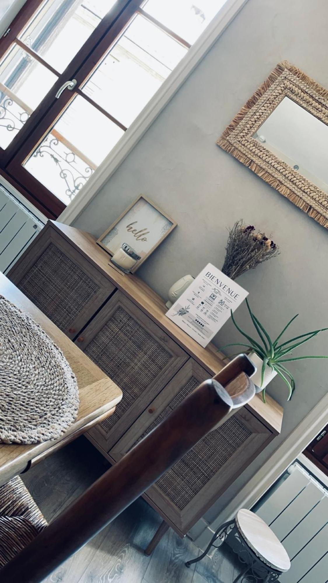 Appartement Centre De Charlieu ภายนอก รูปภาพ